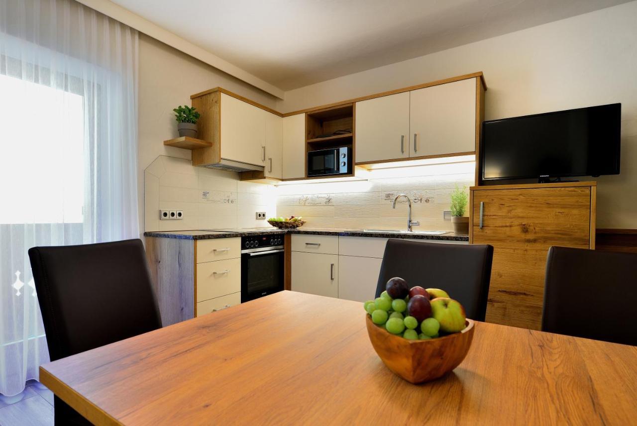 Aparthotel Garni Monte คาร์ทิทช์ ภายนอก รูปภาพ