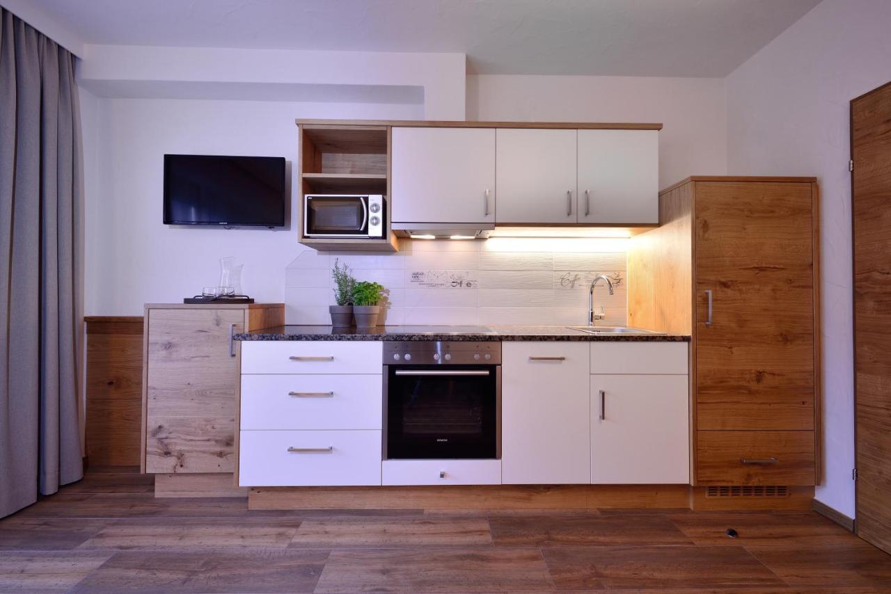 Aparthotel Garni Monte คาร์ทิทช์ ภายนอก รูปภาพ