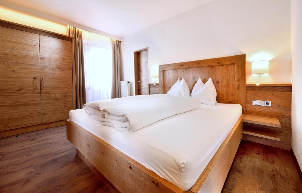 Aparthotel Garni Monte คาร์ทิทช์ ภายนอก รูปภาพ